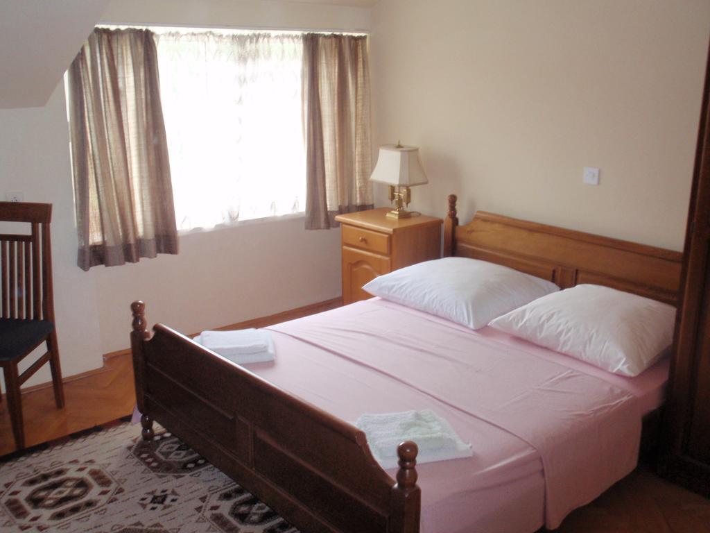 Pension Maestral Млини Экстерьер фото