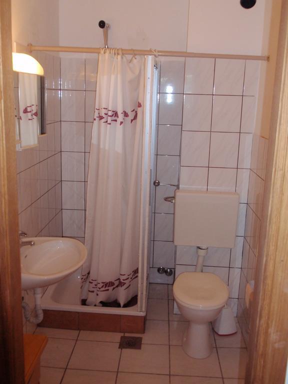 Pension Maestral Млини Экстерьер фото