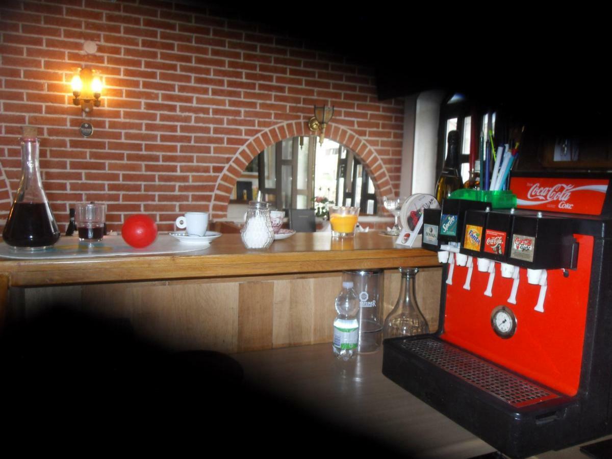 Pension Maestral Млини Экстерьер фото